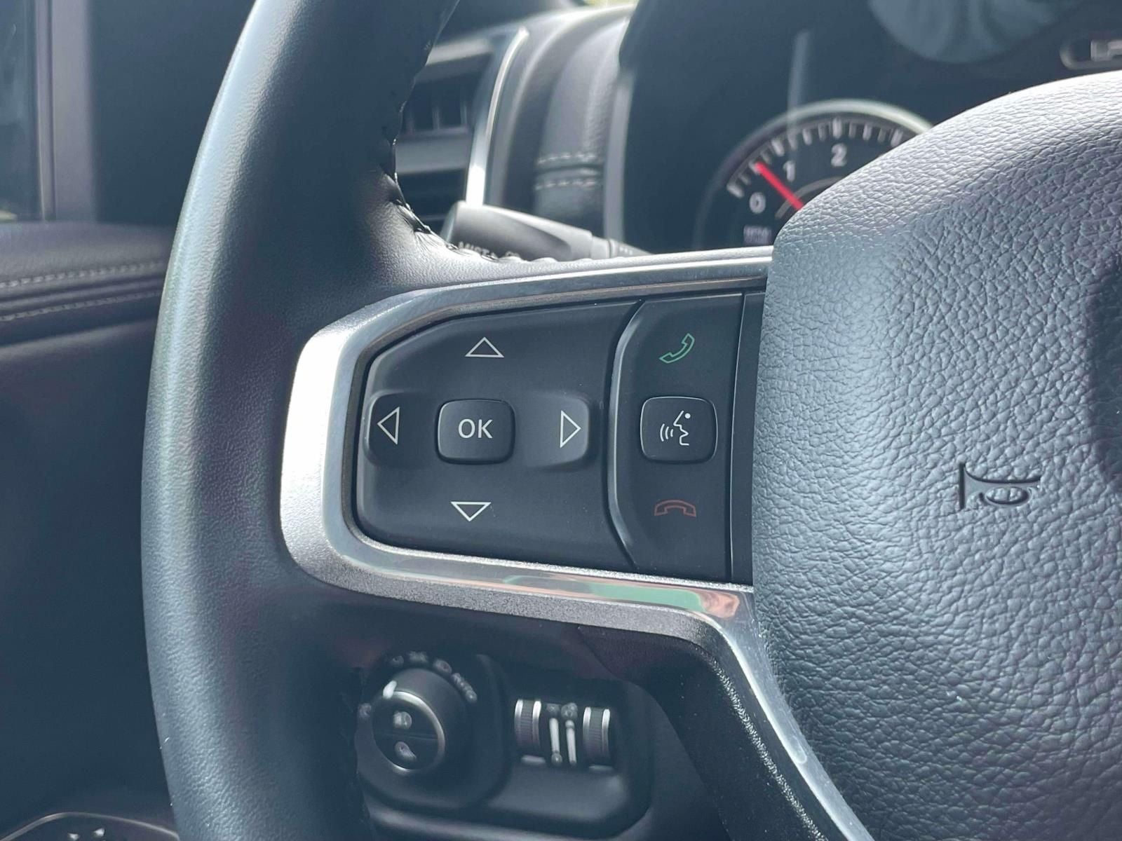 2023 RAM 1500 Laramie Crew Cab 4x4 5'7' Box