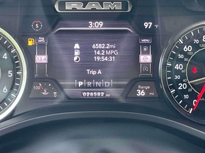 2023 RAM 1500 Laramie Crew Cab 4x4 5'7' Box