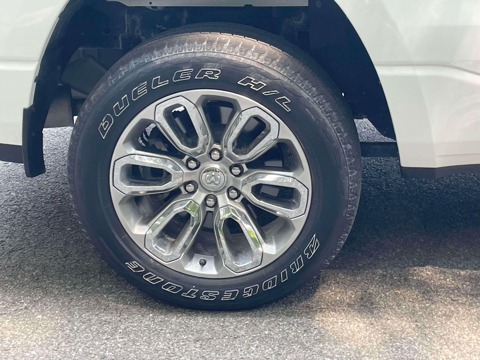 2023 RAM 1500 Laramie Crew Cab 4x4 5'7' Box
