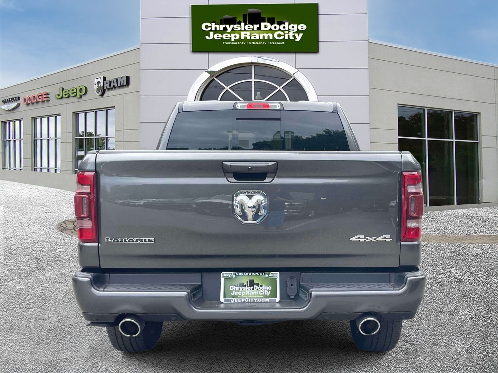 2023 RAM 1500 Laramie Crew Cab 4x4 5'7' Box