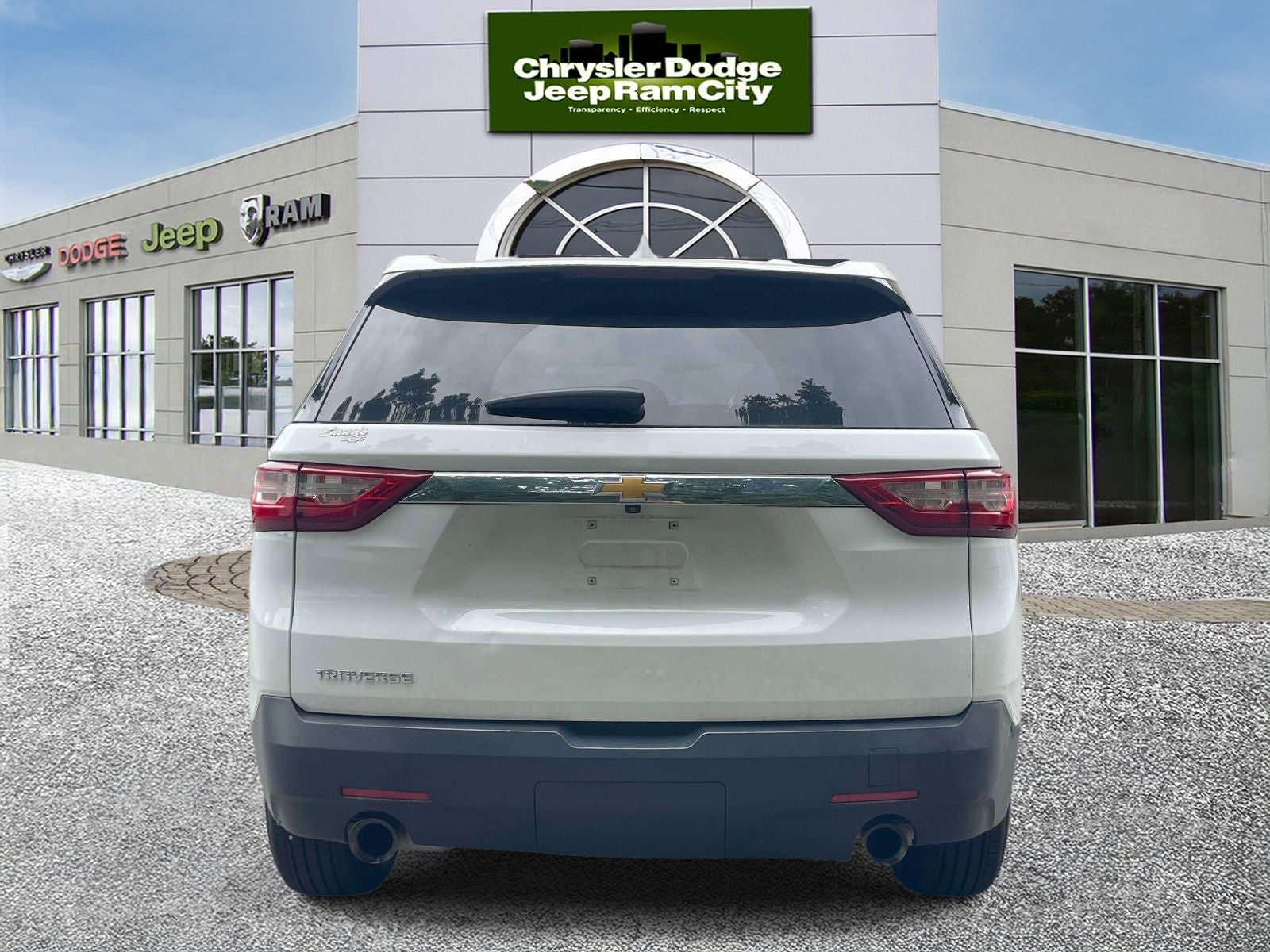 2021 Chevrolet Traverse FWD LS