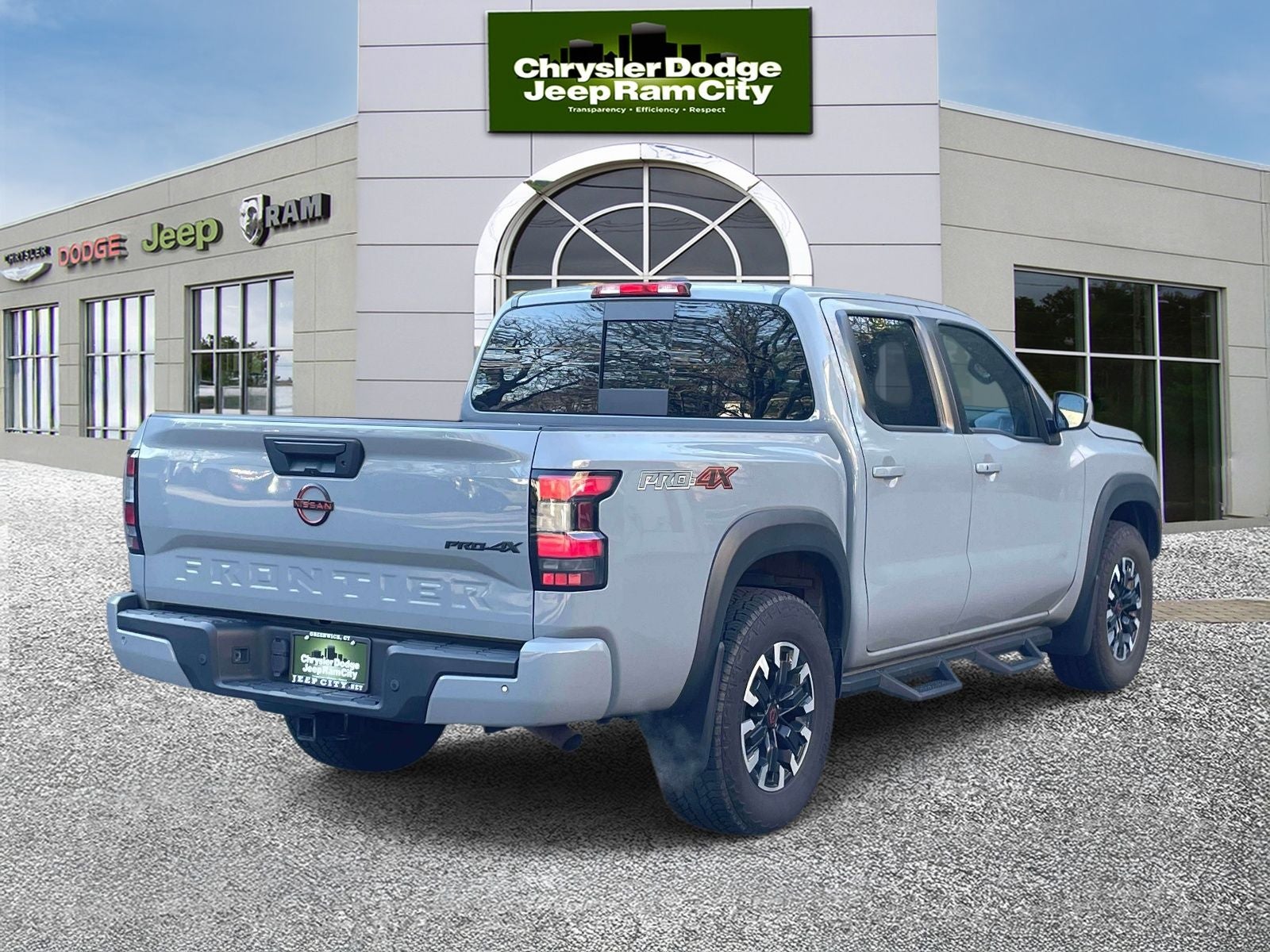 2023 Nissan Frontier Crew Cab PRO-4X 4x4