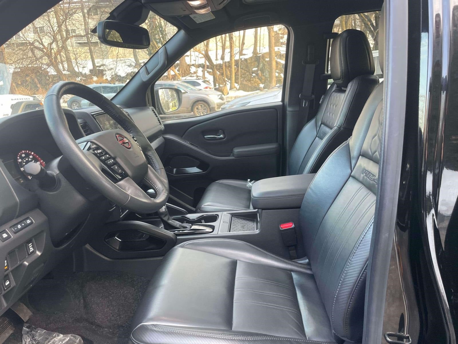 2022 Nissan Frontier Crew Cab PRO-4X 4x4