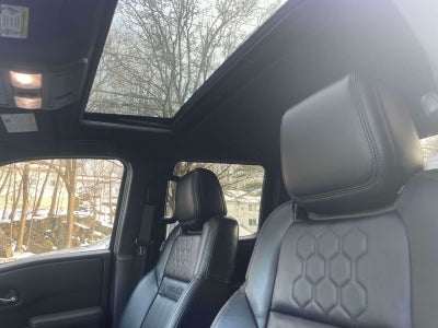 2022 Nissan Frontier Crew Cab PRO-4X 4x4