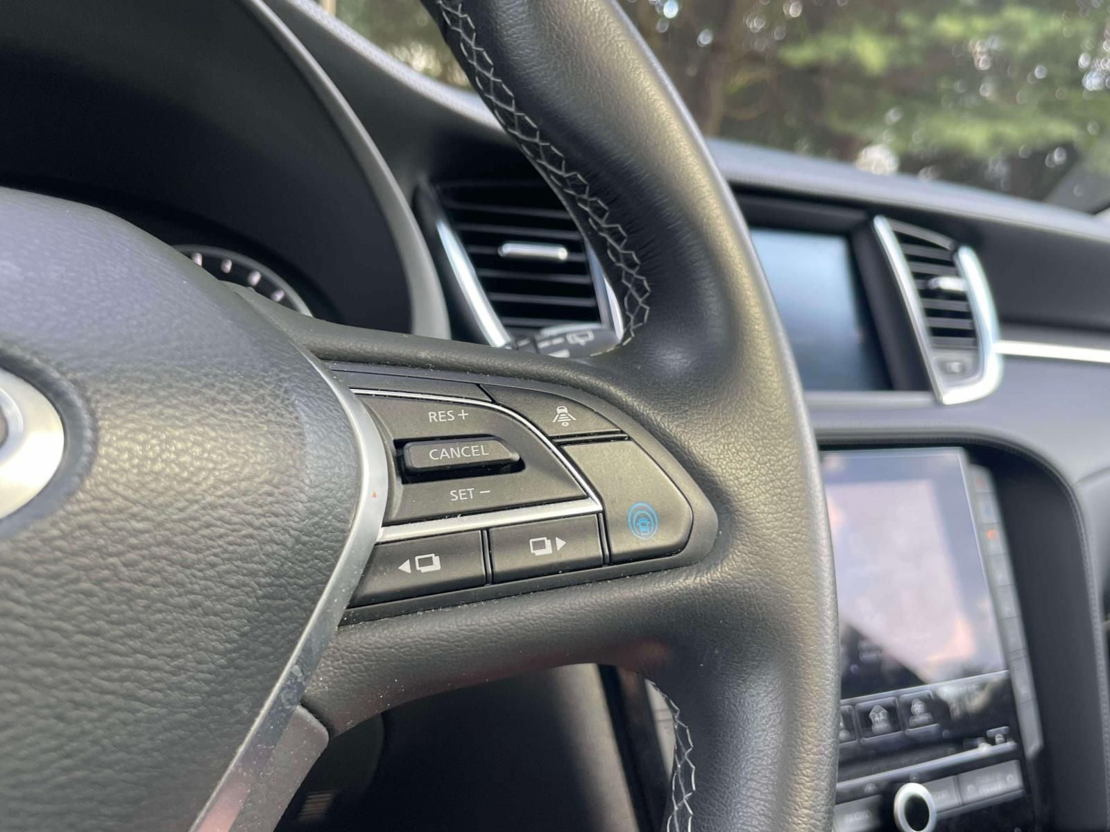 2023 INFINITI QX50 LUXE AWD