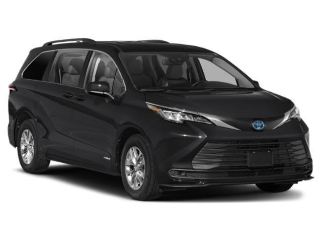 2022 Toyota Sienna LE