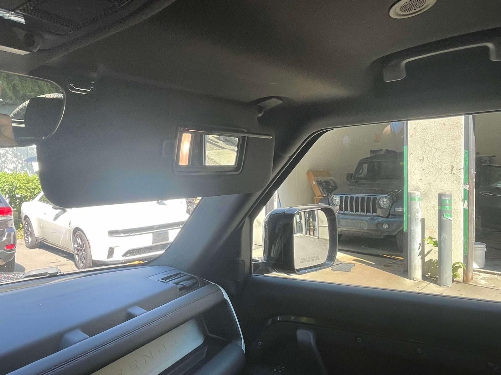2025 Land Rover Defender 110 P300