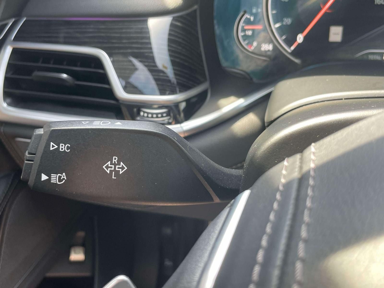 2019 BMW 740i xDrive