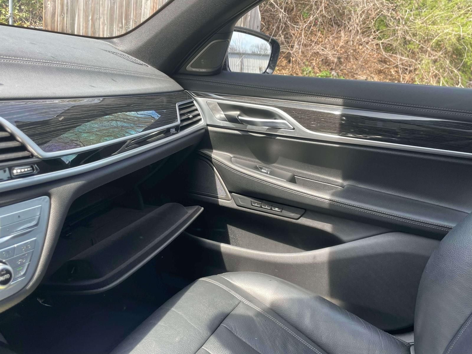 2019 BMW 740i xDrive