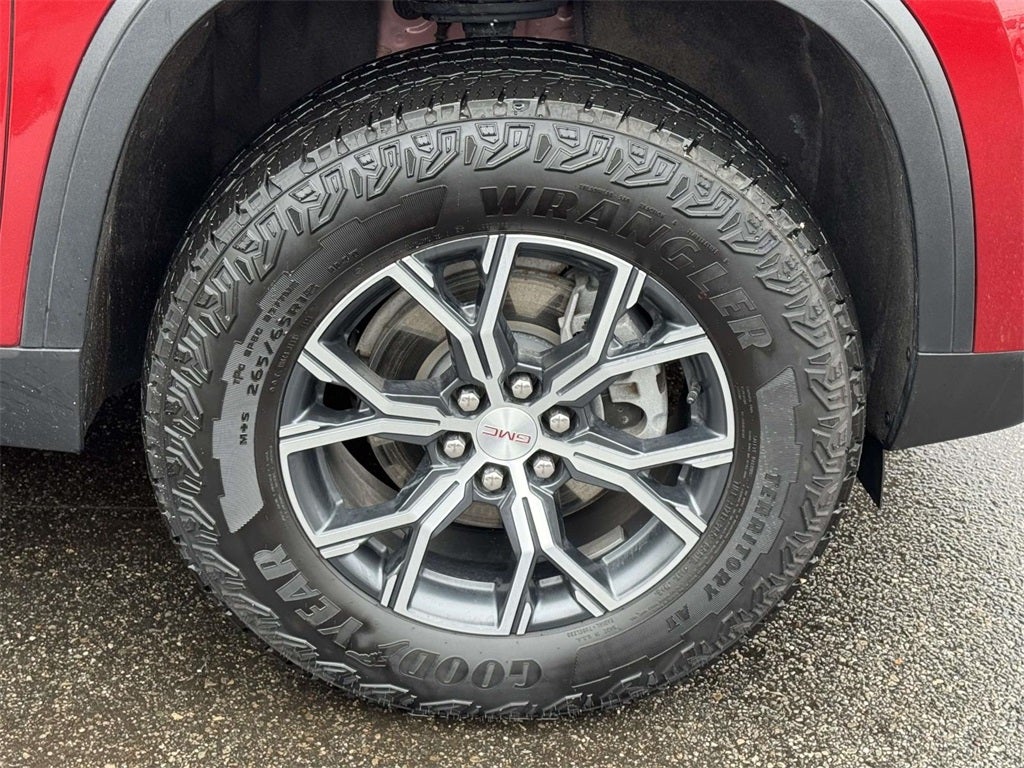 2024 GMC Acadia AT4