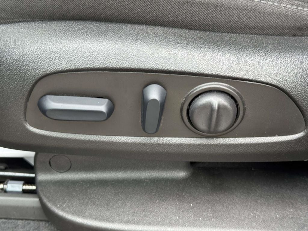 2024 Chevrolet Traverse Limited LT Cloth