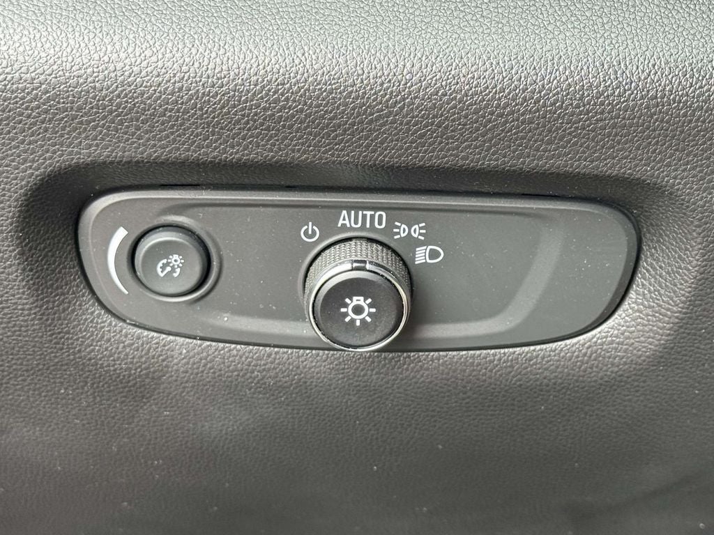 2024 Chevrolet Traverse Limited LT Cloth