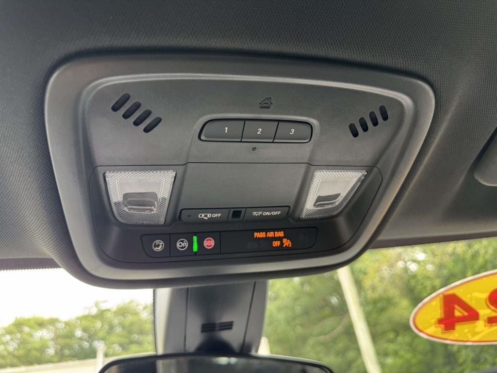 2024 Chevrolet Traverse Limited LT Cloth