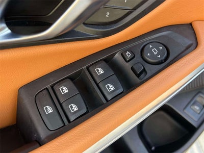 2023 BMW 3 Series 330i xDrive