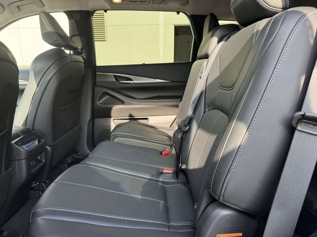 2023 INFINITI QX60 LUXE AWD