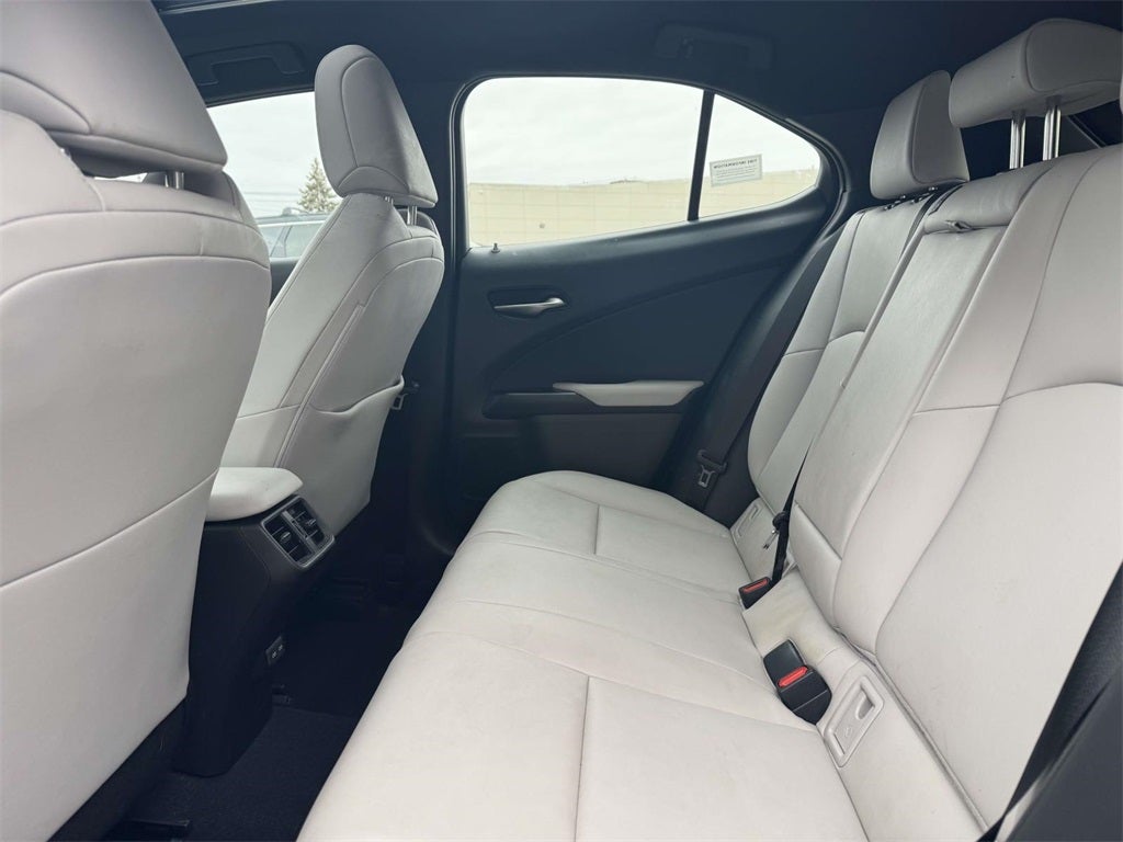 2023 Lexus UX 250h F SPORT Design