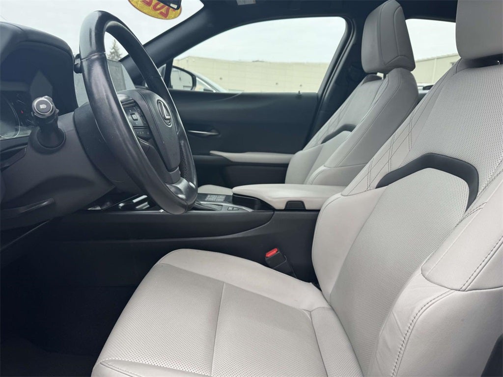 2023 Lexus UX 250h F SPORT Design