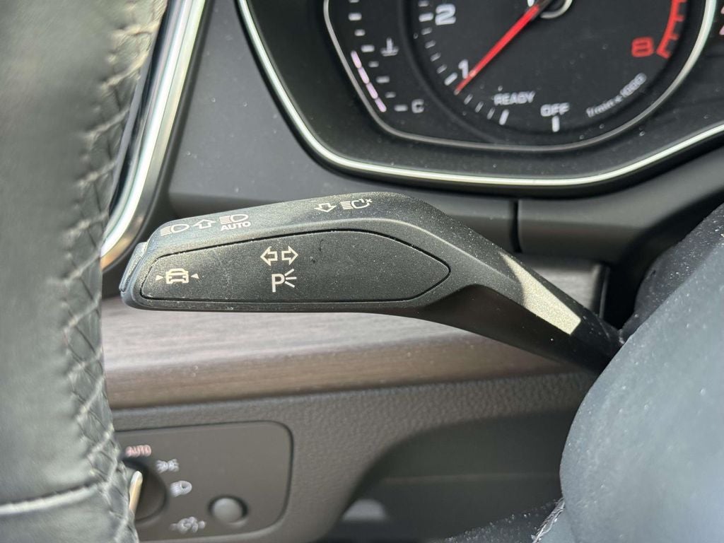2023 Audi Q5 40 Premium quattro