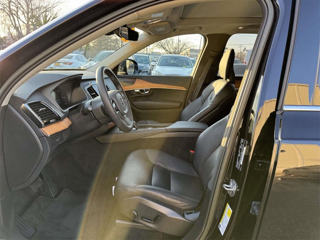 2023 Volvo XC90 B6 Plus 6-Seater