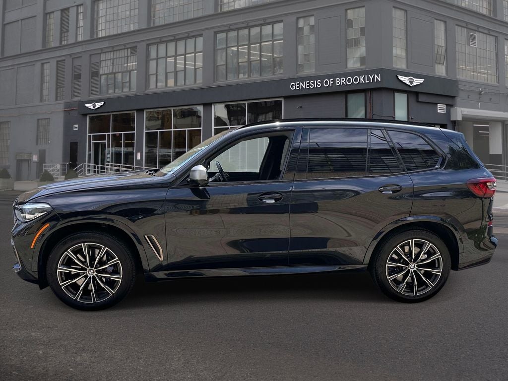 2022 BMW X5 M50i