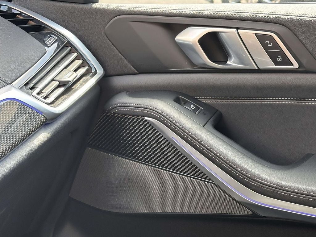 2022 BMW X5 M50i