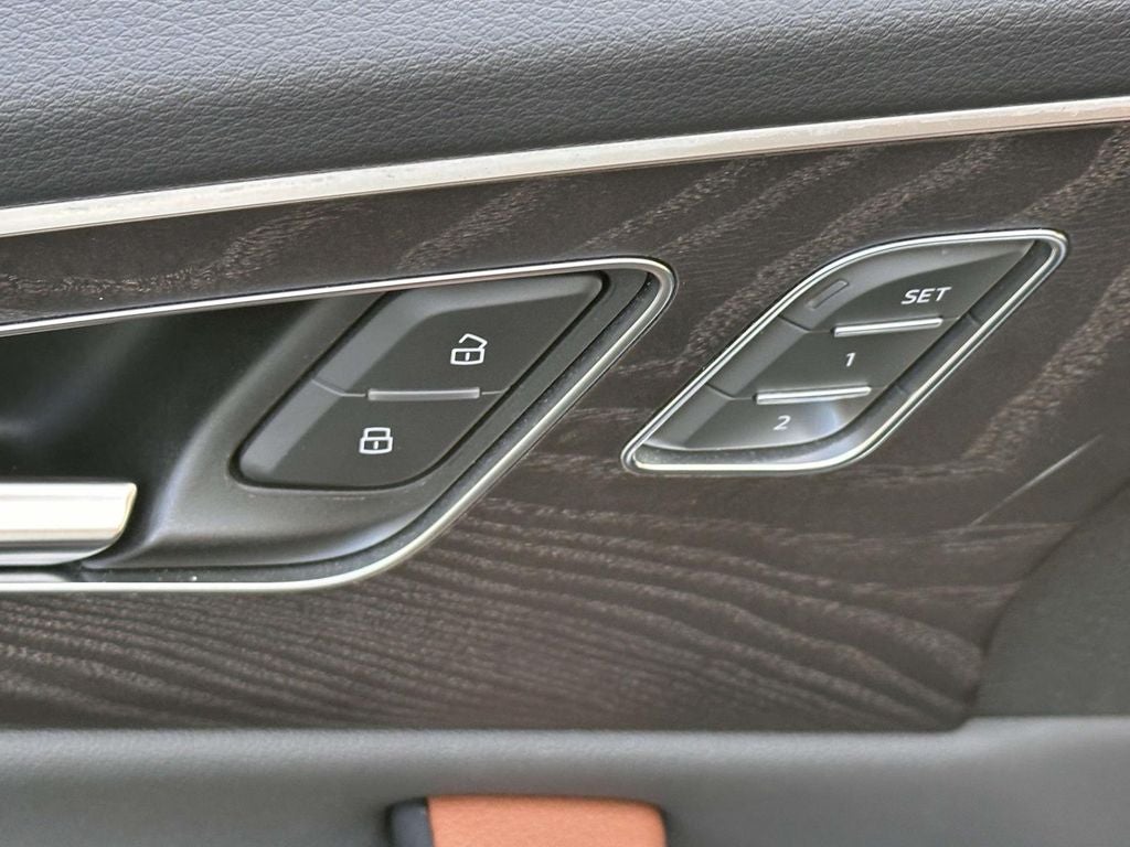 2021 Audi Q8 55 Prestige quattro