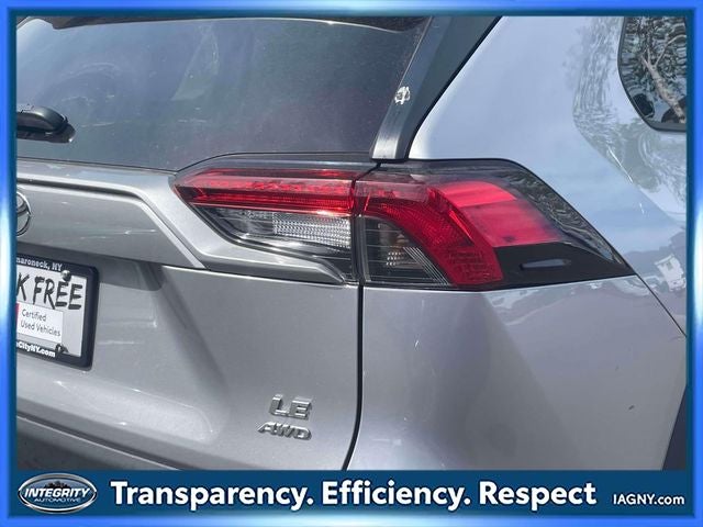 2022 Toyota RAV4 LE