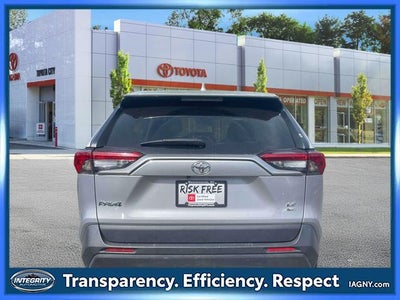 2022 Toyota RAV4 LE