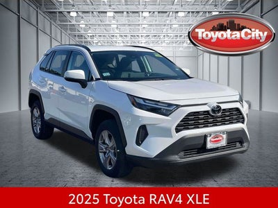 2025 Toyota RAV4 XLE