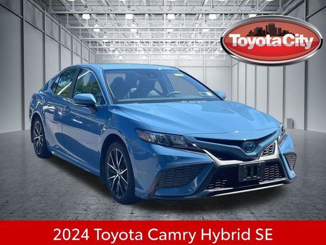 2024 Toyota Camry Hybrid SE