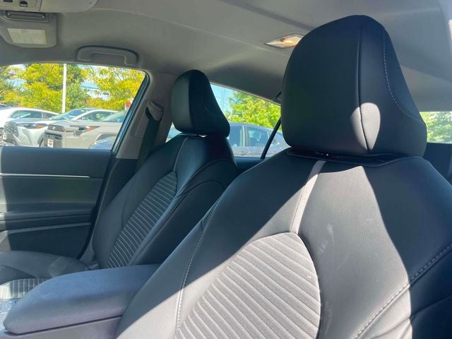 2024 Toyota Camry Hybrid SE