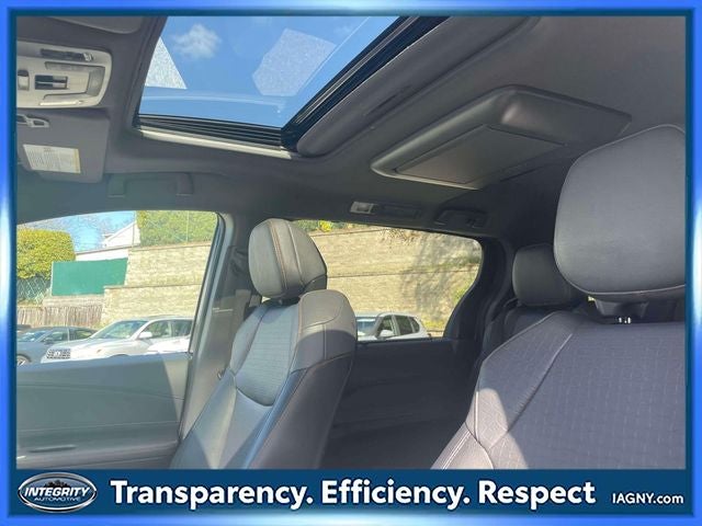 2023 Toyota Sienna XSE 7 Passenger