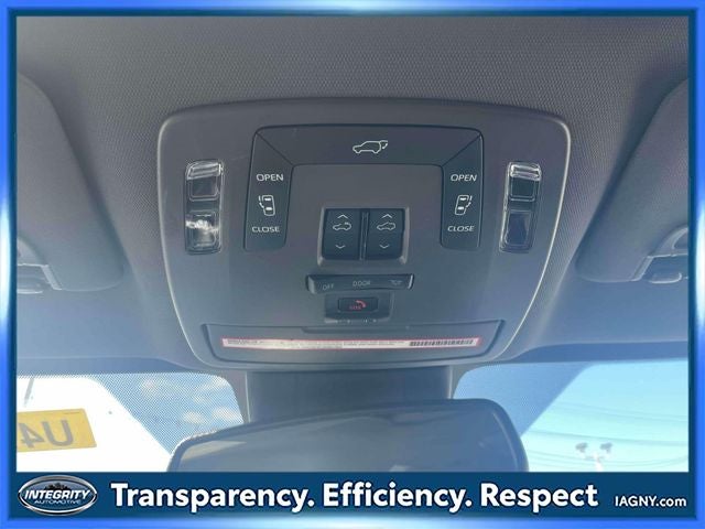 2023 Toyota Sienna XSE 7 Passenger