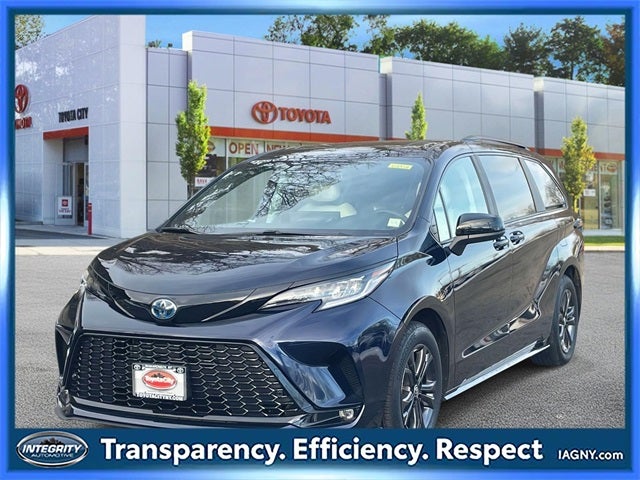 2025 Toyota Sienna XSE 7 Passenger