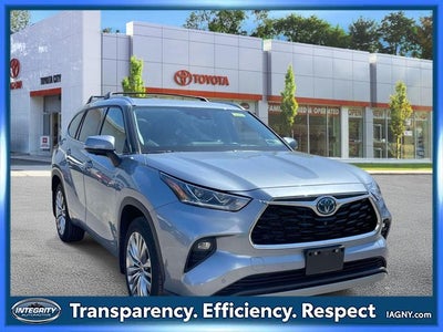 2024 Toyota Highlander Hybrid Platinum