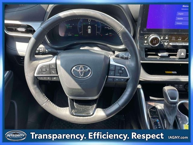 2024 Toyota Highlander Hybrid Platinum