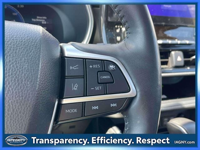 2024 Toyota Highlander Hybrid Platinum