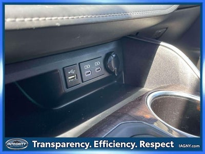 2024 Toyota Highlander Hybrid Platinum