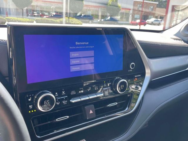 2025 Toyota Highlander Hybrid Platinum