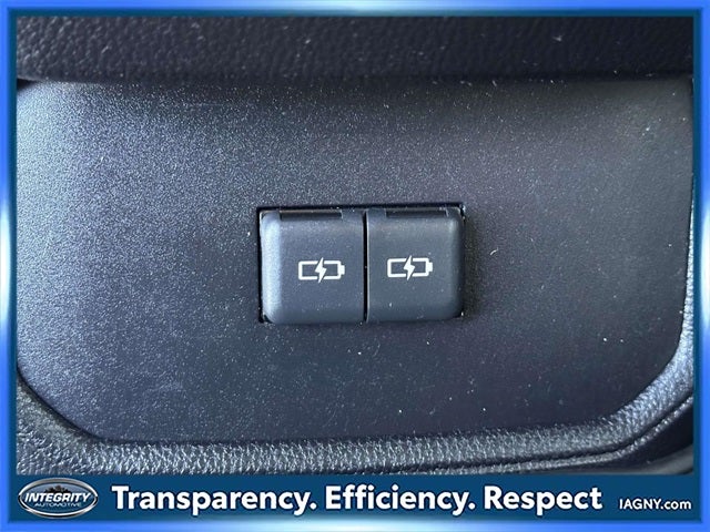 2023 Toyota Highlander XLE 8 PASSENGER BENCH SEATING