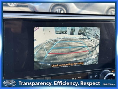 2023 Toyota Highlander XLE 8 PASSENGER BENCH SEATING