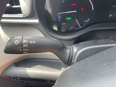 2022 Toyota Sienna LE 8 Passenger