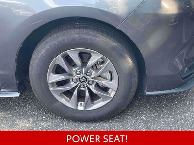 2025 Toyota Sienna XLE 8 Passenger