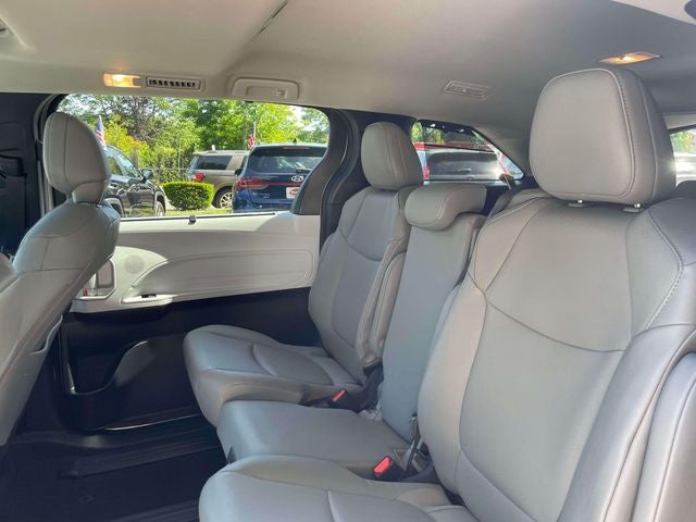 2026 Toyota Sienna XLE 8 Passenger
