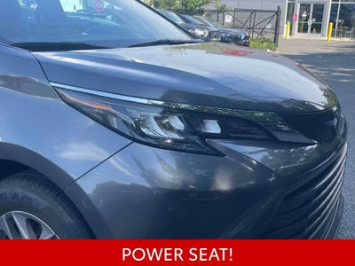 2025 Toyota Sienna XLE 8 Passenger
