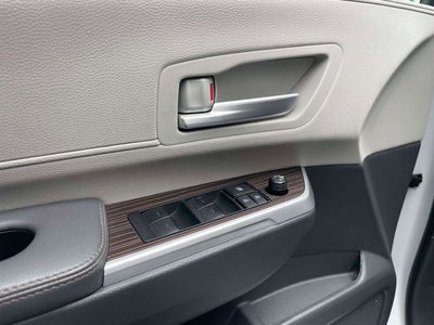 2025 Toyota Sienna XLE 8 Passenger