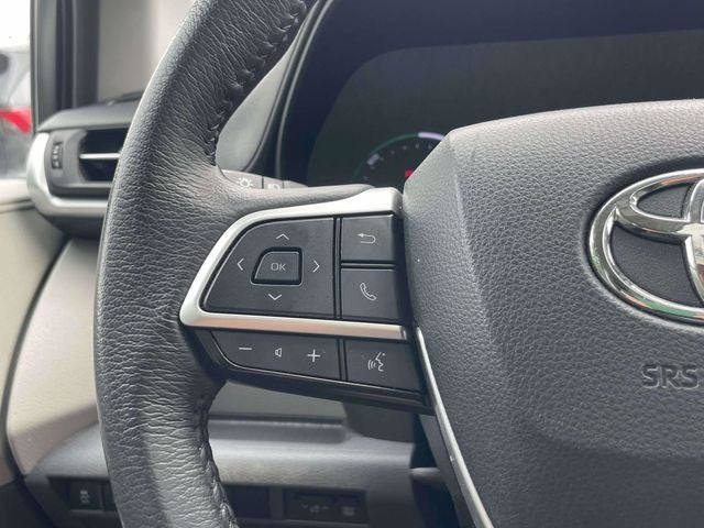2025 Toyota Sienna XLE 8 Passenger