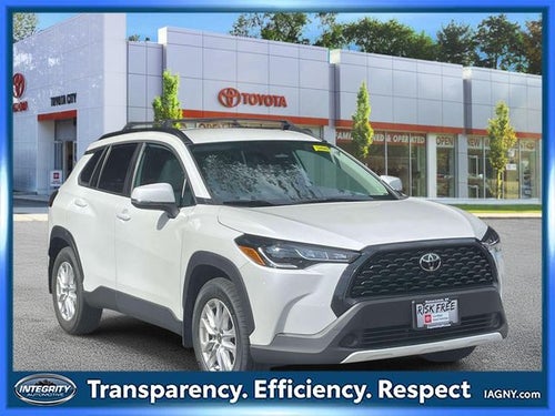 2024 Toyota Corolla Cross LE