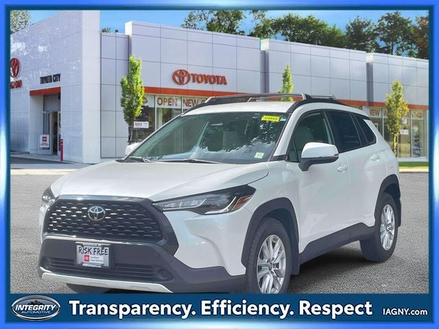 2024 Toyota Corolla Cross LE