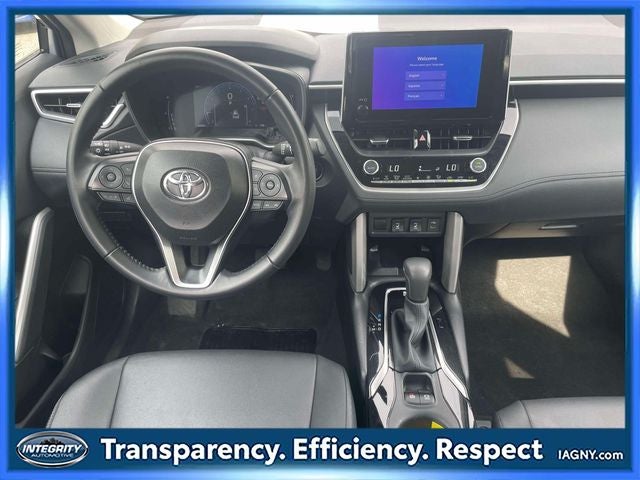 2025 Toyota Corolla Cross XLE